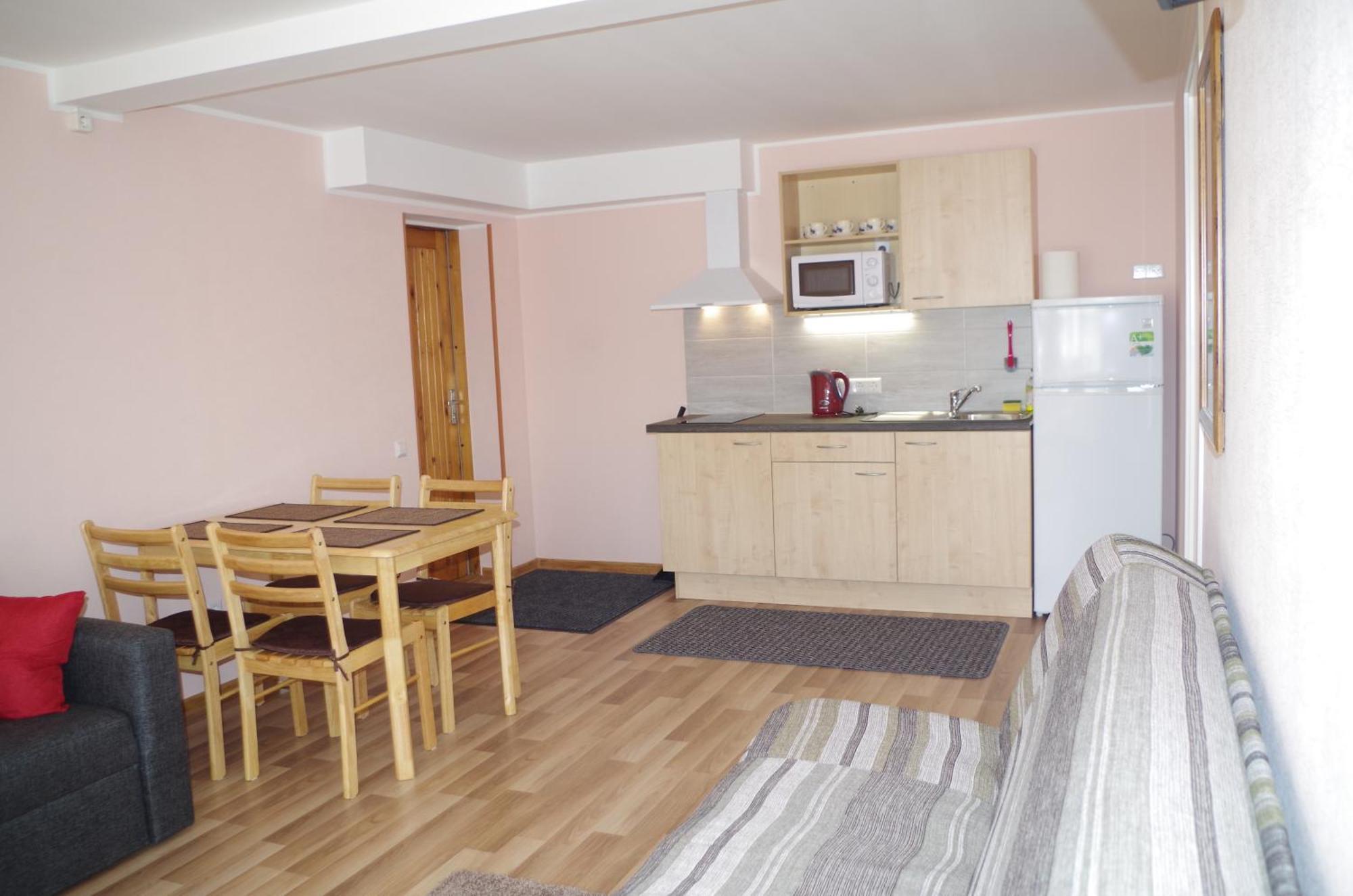 Villa Ene Pärnu Rom bilde